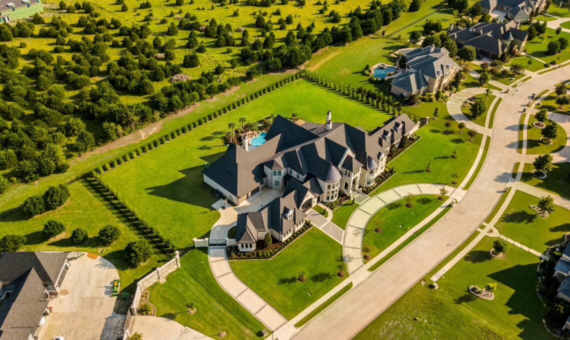 Real Estate Syndication: How to Raise Your First $5 Million and Build a Portfolio